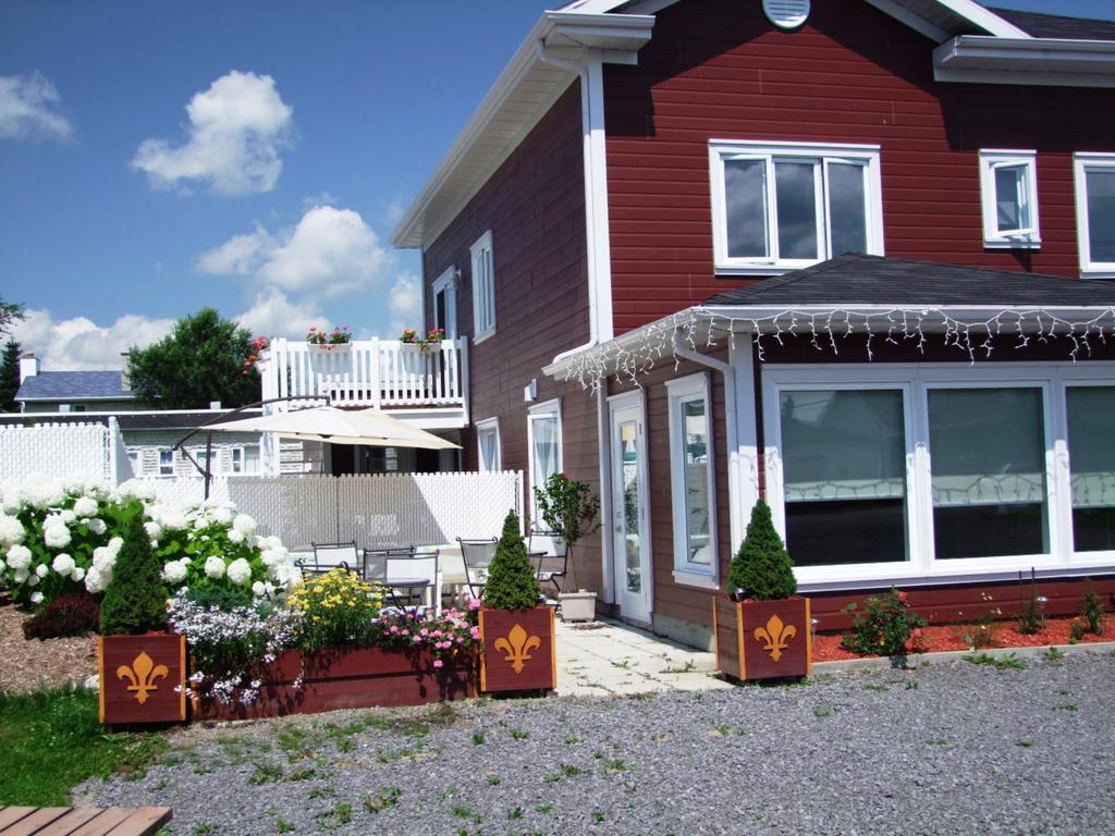 Motel Canadien Trois-Rivieres Luaran gambar