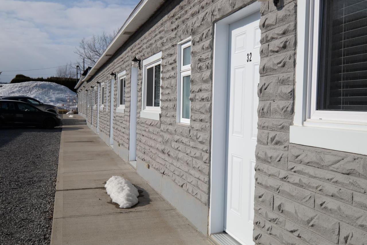 Motel Canadien Trois-Rivieres Luaran gambar